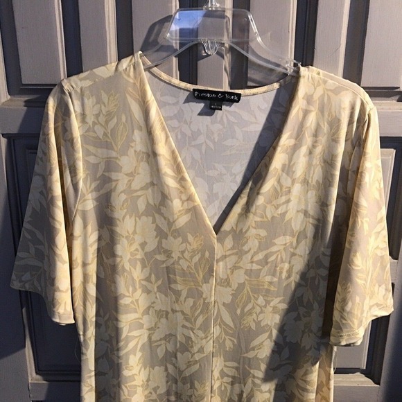 Preston & York Maxi Dress SzL Silky Lt Yellow Short Sleeves Flare Skirt V Neck - Picture 7 of 8